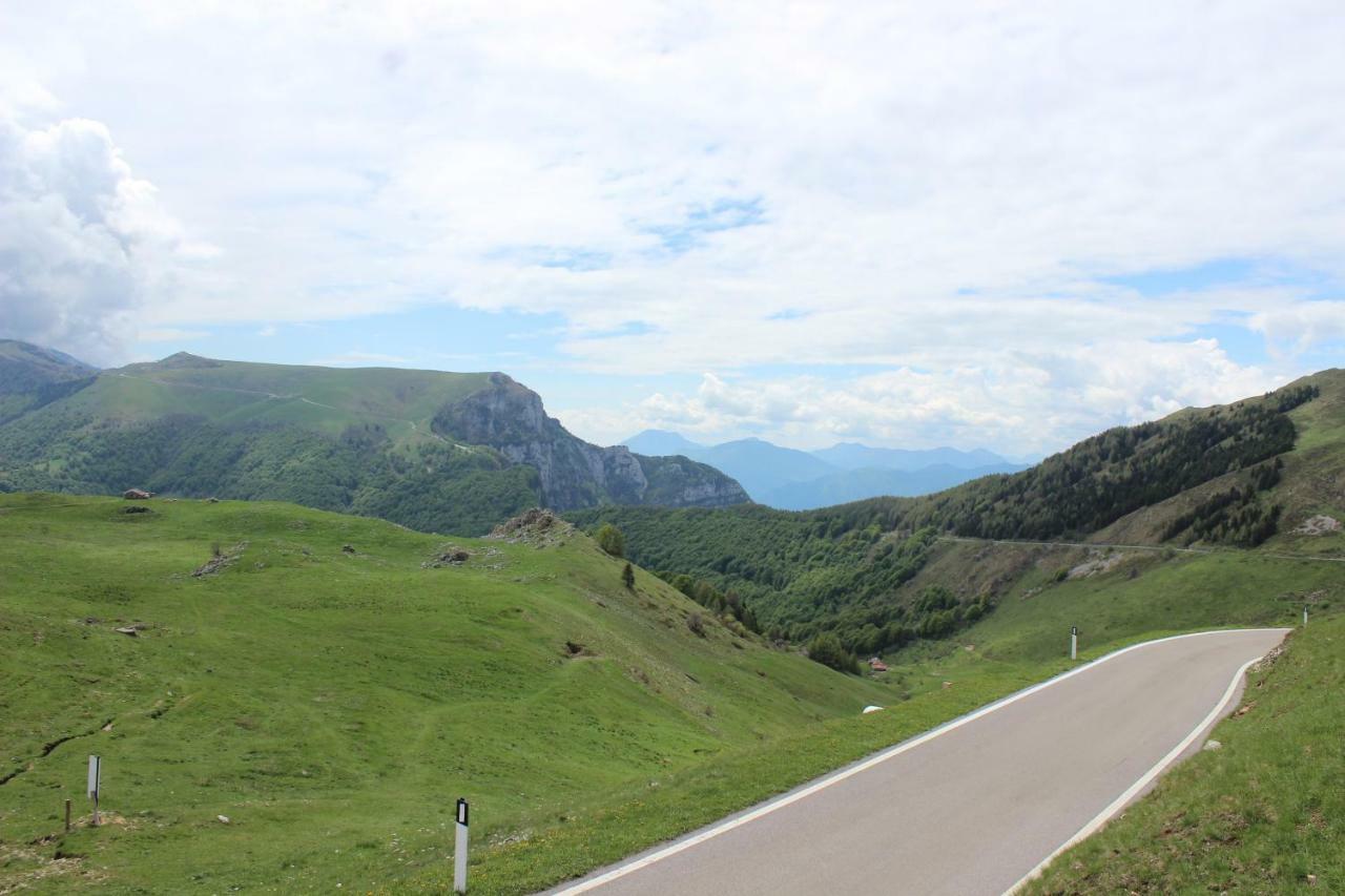 Albergo Rifugio Graziani Brentonico Bagian luar foto