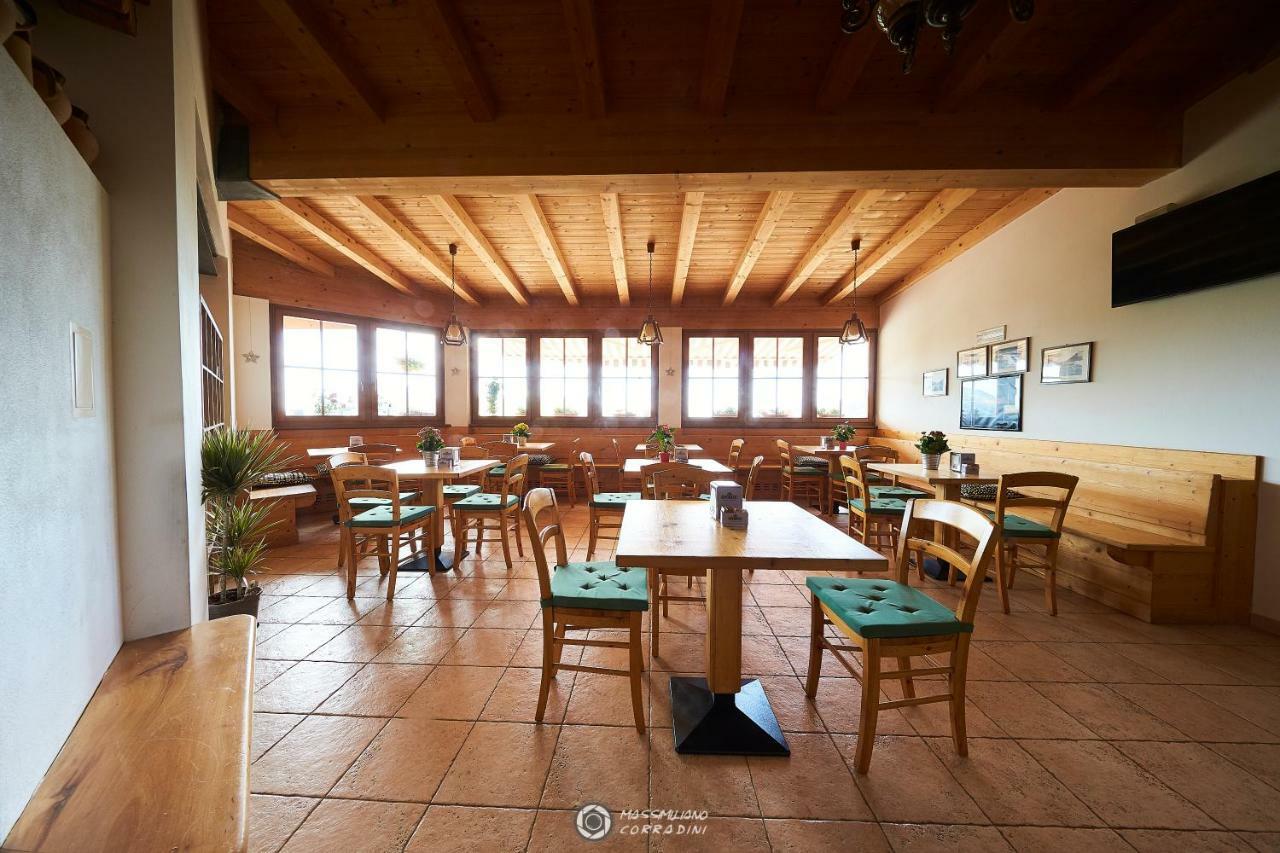 Albergo Rifugio Graziani Brentonico Bagian luar foto