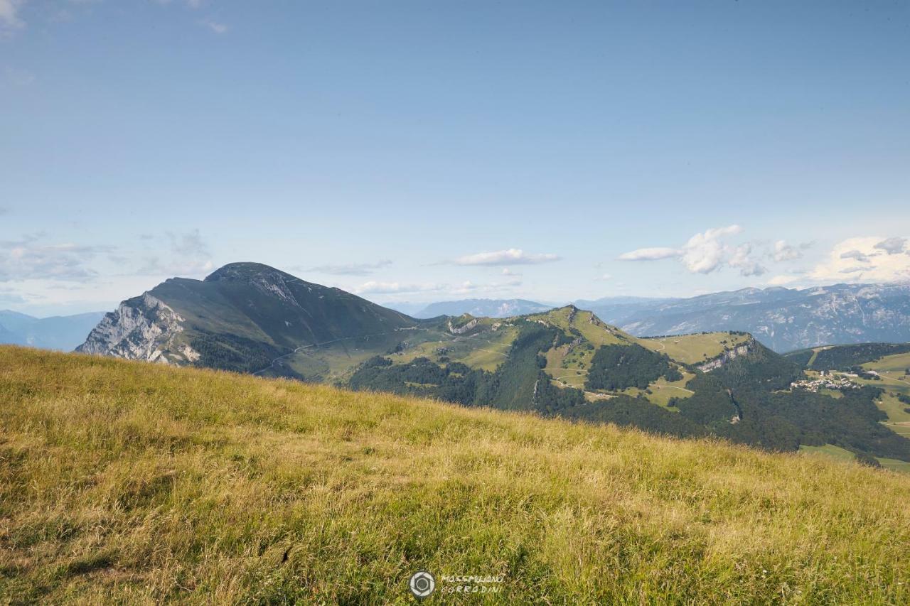 Albergo Rifugio Graziani Brentonico Bagian luar foto